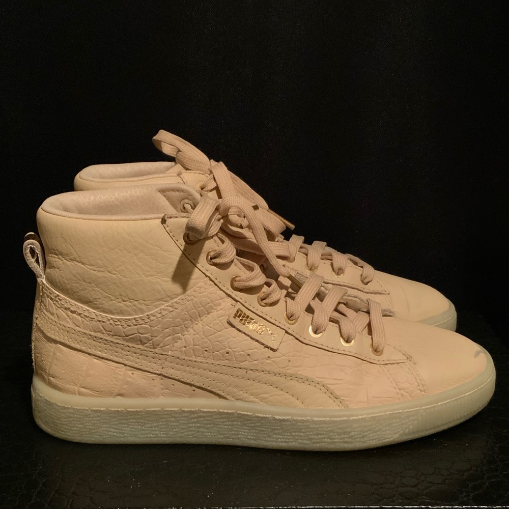 Puma Basket peach gold sneakers